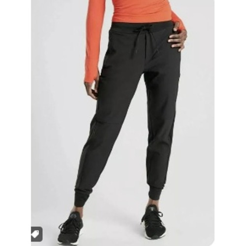 Athleta Headlands Hybrid Trek Jogger Black Hiking Pants Women 12